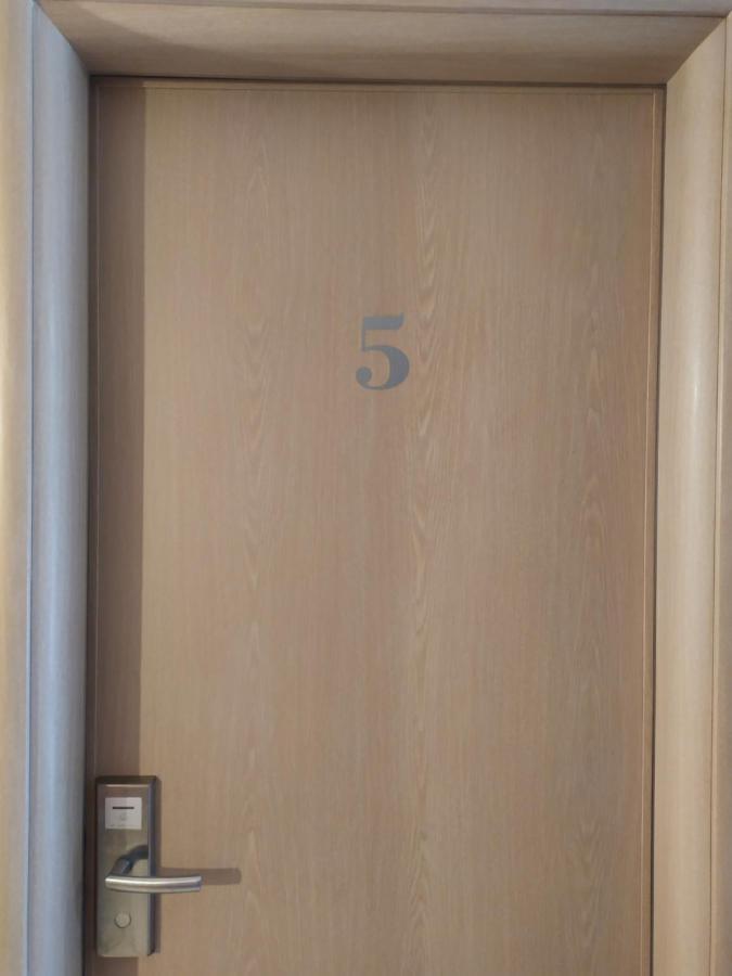 Finikas Rooms Agia Marina  Pokoj fotografie