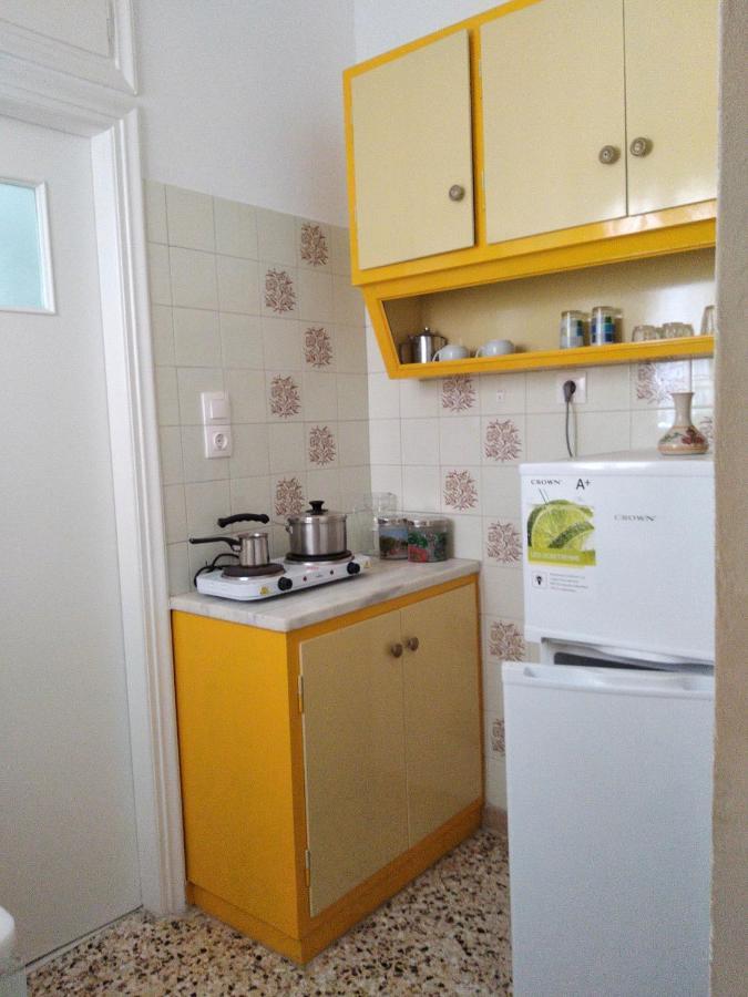 Finikas Rooms Agia Marina  Exteriér fotografie