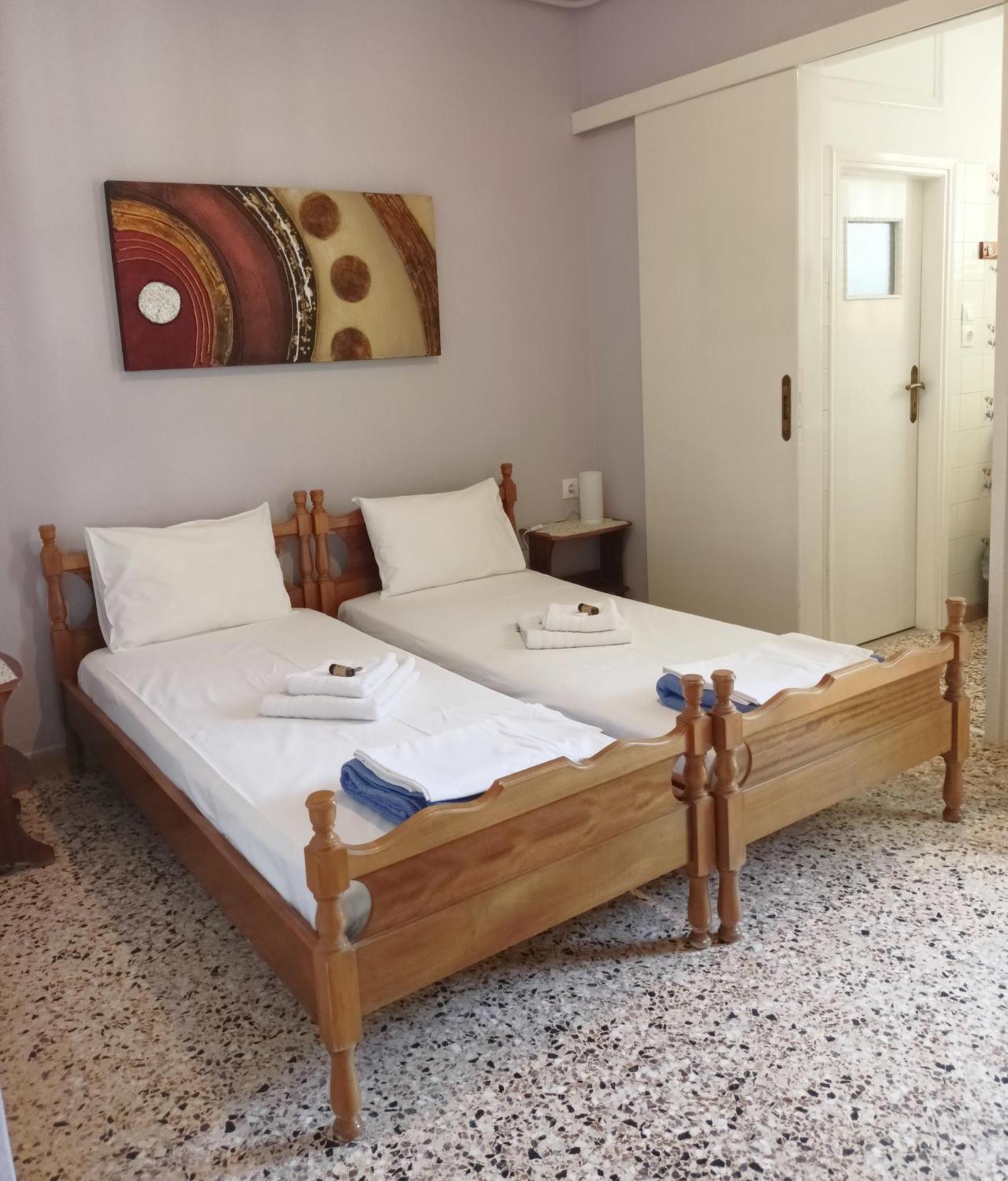 Finikas Rooms Agia Marina  Pokoj fotografie