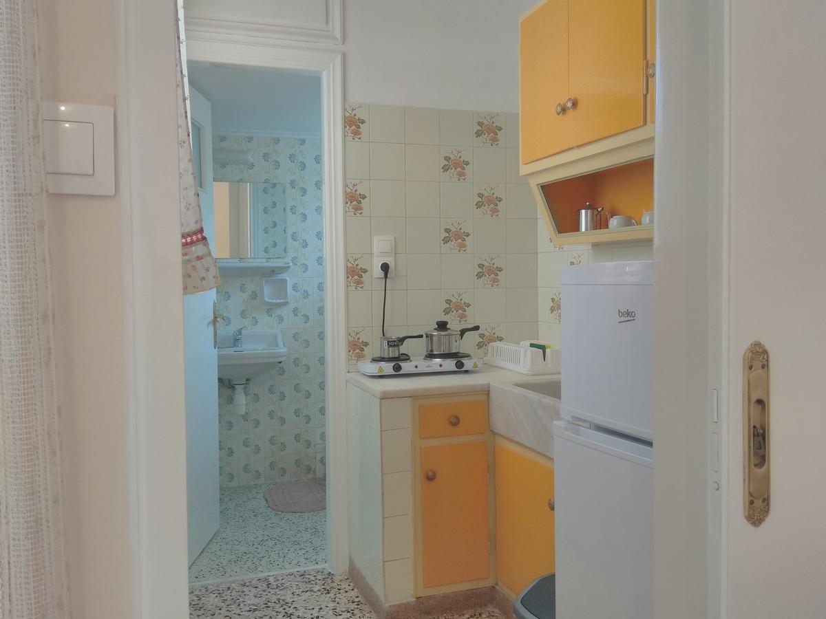 Finikas Rooms Agia Marina  Exteriér fotografie